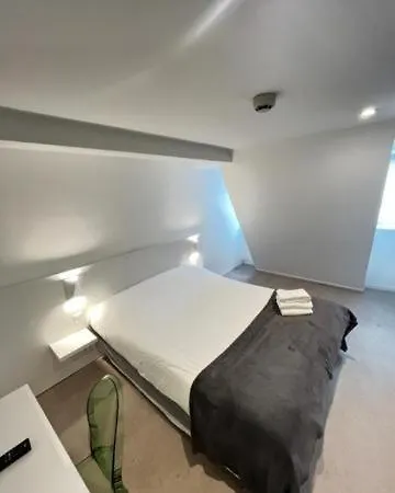 Hôtel capsule Olit Cathedrale *