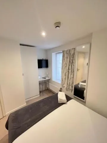 Olit Cathedrale Capsule hotel *