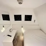 Hotel Cápsula Olit Cathedrale